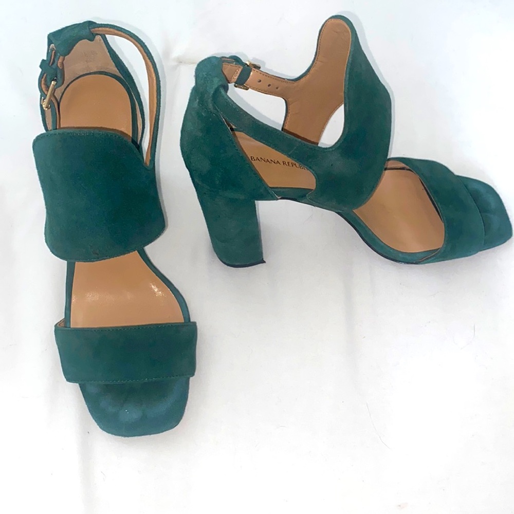 Banana Republic Suede Heels